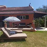 Lora\'S House